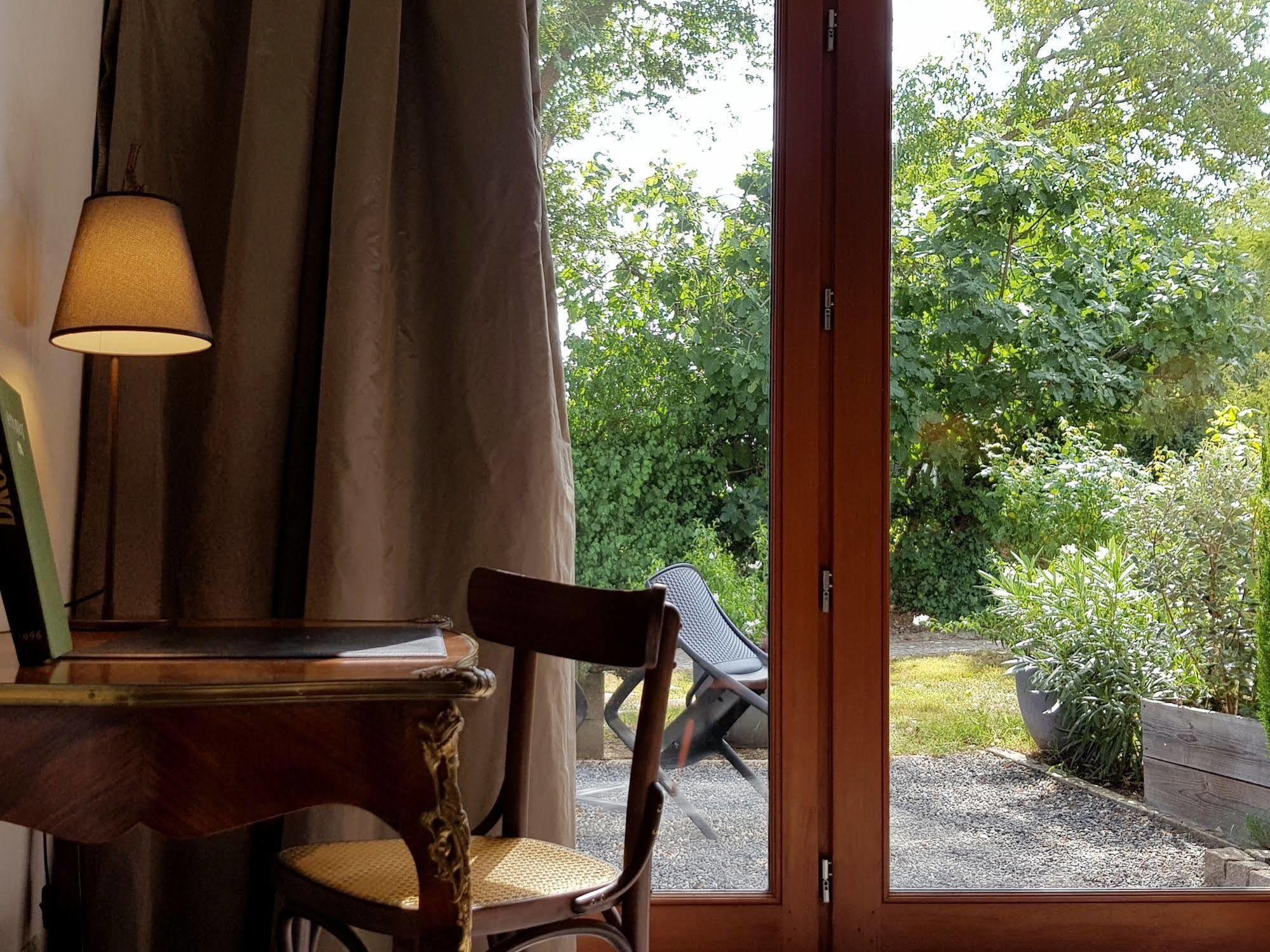 5 Lasserre Moulon-sur-Dordogne Екстериор снимка